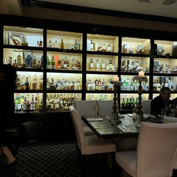 Le Malt Lounge - Inside - Tapas Bars Near Me - Colonia, New Jersey