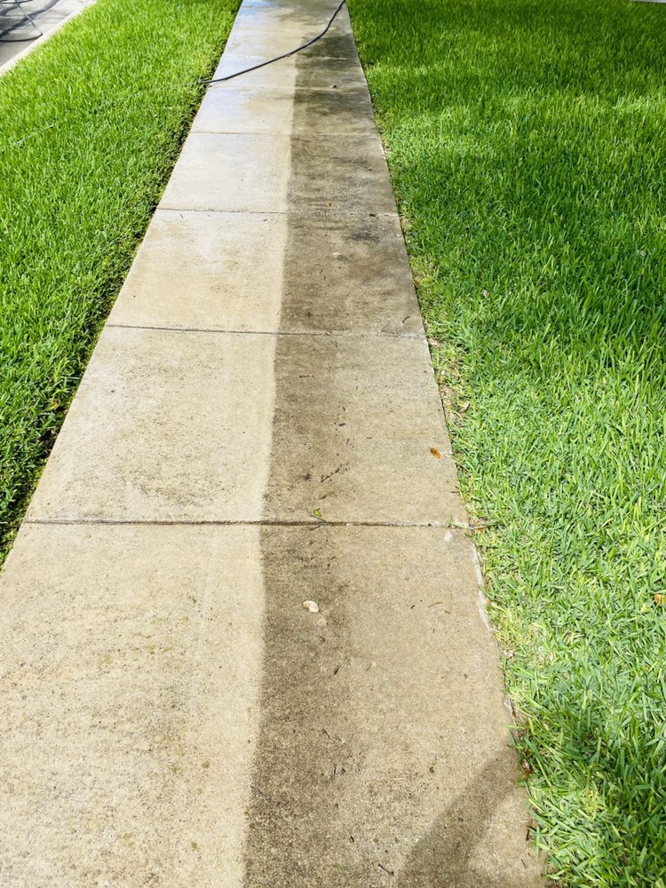 Slide of Caledonia Cleaning Services