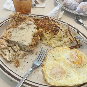 Milt’s Diner - Chicken fried chicken 6/10 - Breakfast & Brunch Near Me - Bakersfield, California