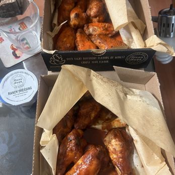 Pizza Guys - 16PCs Wings (Frank's RedHot and Spicy BBQ) - Pizza Near Me - San Jose, California Pizza Guys - 16PCs Wings (Frank's RedHot and Spicy BBQ) - Pizza Near Me - San Jose, California
