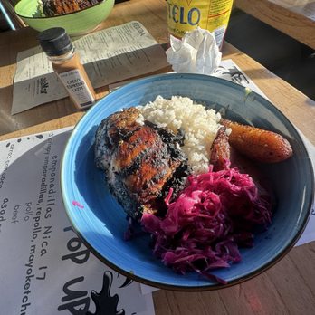 Alamar Dominican Kitchen - Comfort Food Near Me - Oakland, California