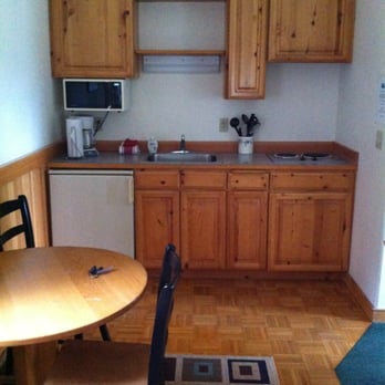 Harrison Street Inn - Kitchenette - Vacation Rentals Near Me - Cannon Beach, Oregon Harrison Street Inn - Kitchenette - Vacation Rentals Near Me - Cannon Beach, Oregon