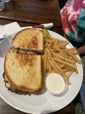 Three22 Kitchen + Cocktails by null