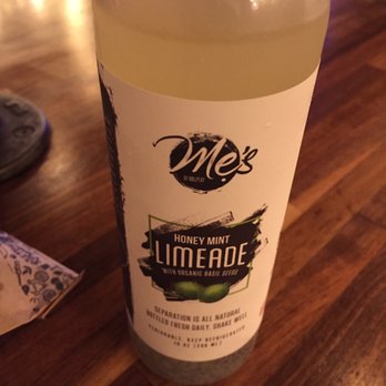 Roll Play - Mom's Honey Mint Limeade - Vietnamese Near Me - Vienna, Virginia
