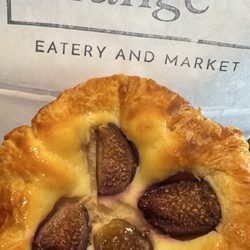 Oak & Orange Eatery & Market - Fig Danish