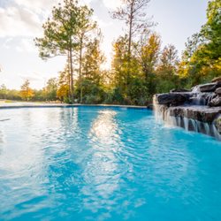 Pool builder, pool contractor, swimming pool builder, swimming pool contractor, pool installation, swimming pool installation