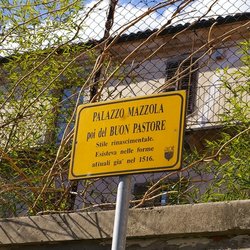 Centro storico di Asti - Targa Palazzo Mazzola Asti comune di Asti