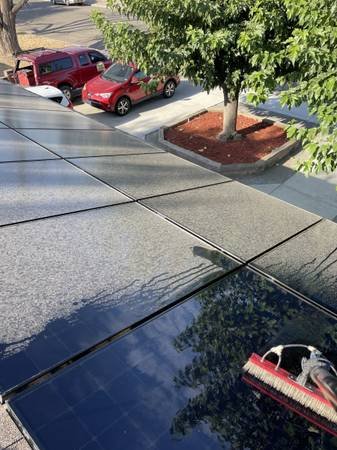 Slide of Foothills Solar Cleaning