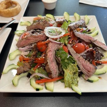 Calafia Kitchen - Steak salad is really delicious! I've also had the tacos and onion rings here really good! - Breakfast & Brunch Near Me - Livermore, California