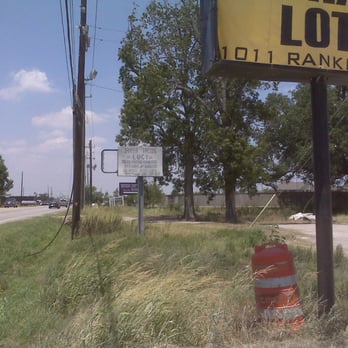 Tacos Lusi’s - maybe the yellow sign is easier to find the place - Mexican Near Me - Houston, Texas Tacos Lusi’s - maybe the yellow sign is easier to find the place - Mexican Near Me - Houston, Texas