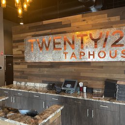 TWENTY/20 TAPHOUSE - Updated June 2025 - 376 Photos & 315 Reviews - 18