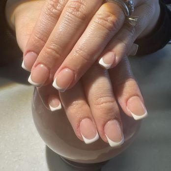 AZ Nails - French tip acrylic nails - Nail Salons Near Me - Los Angeles, California