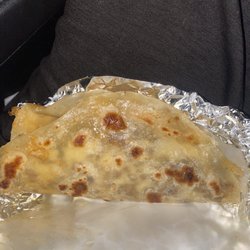 Taqueria Arcos de Jalisco - This place is not worth your money asked for grande quesadillas and they gave me a small ass taco! Neber coming here again