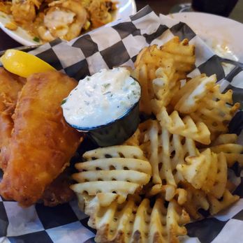 Barefoot Bernie's Tropical Grill & Bar - Fish and chips - American Near Me - Kitty Hawk, North Carolina Barefoot Bernie's Tropical Grill & Bar - Fish and chips - American Near Me - Kitty Hawk, North Carolina