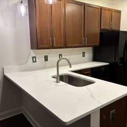 Mount Juliet Granite and Quartz - Kitchen Quartz Countertop with Matching Backsplash