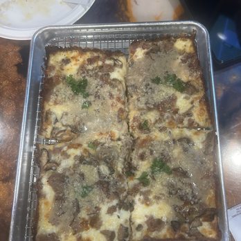 Gibroni's Pizza - Horrible photo that gives this pizza no justice whatsoever.....but wow.....IYKYK - Pizza Near Me - San Clemente, California Gibroni's Pizza - Horrible photo that gives this pizza no justice whatsoever.....but wow.....IYKYK - Pizza Near Me - San Clemente, California