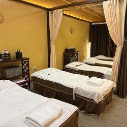 Spring CQ Spa - Table