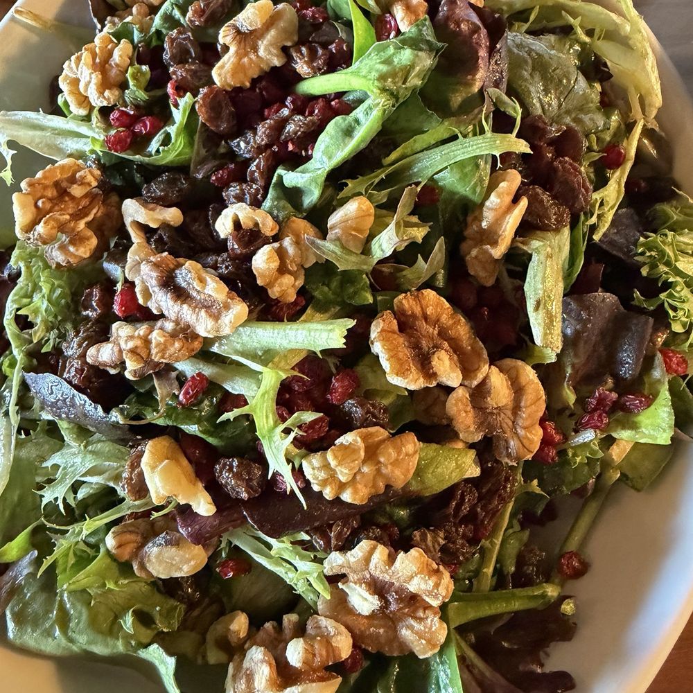 Diyar - Spinach salad - Persian/Iranian Near Me - Issaquah, Washington Diyar - Spinach salad - Persian/Iranian Near Me - Issaquah, Washington