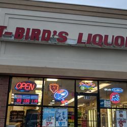 T-Bird's Liquors - Entrance