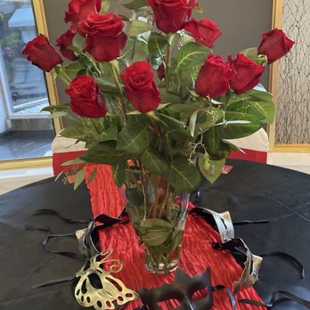 Astoria World Manor - Freedom and time to decorate for any occasion - Caterers Near Me - Astoria, New York