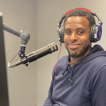 iHeartMedia - Fillmoe Mike takes care of the boards - Radio Stations Near Me - San Francisco, California iHeartMedia - Fillmoe Mike takes care of the boards - Radio Stations Near Me - San Francisco, California