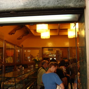 Giolitti - Ice Cream & Frozen Yogurt Near Me - Rome, RM