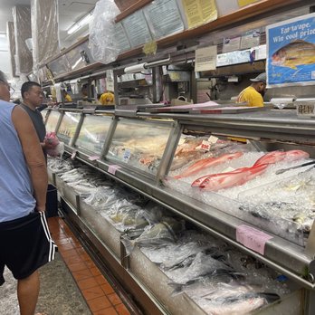 Tamashiro Market - Big counter, big selection - Grocery Near Me - Honolulu, Hawaii Tamashiro Market - Big counter, big selection - Grocery Near Me - Honolulu, Hawaii