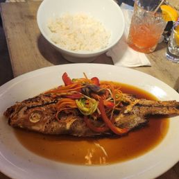 Whole grilled red snapper Whole grilled red snapper