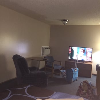 Super 8 by Wyndham Moberly MO - Way too small of an ac unit for this room which is a suite according to front desk. - Hotels Near Me - Moberly, Missouri Super 8 by Wyndham Moberly MO - Way too small of an ac unit for this room which is a suite according to front desk. - Hotels Near Me - Moberly, Missouri