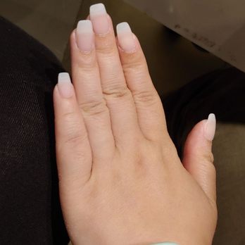 Robson Nails & Spa - Waxing Near Me - Vancouver, British Columbia