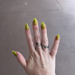 LP Nails & Spa