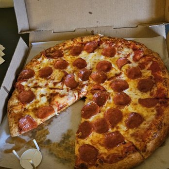 Luigi's Pizza - Medium Honey Peperoni - Pizza Near Me - Cambria, California Luigi's Pizza - Medium Honey Peperoni - Pizza Near Me - Cambria, California