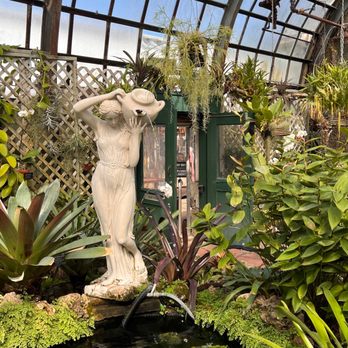 Lincoln Park Conservatory - Parks Near Me - Chicago, Illinois