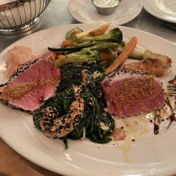 Caffe Andiamo - Tonno Tuna entree with thin vegetables otherwise tasty - Italian Near Me - Ponte Vedra Beach, Florida Caffe Andiamo - Tonno Tuna entree with thin vegetables otherwise tasty - Italian Near Me - Ponte Vedra Beach, Florida