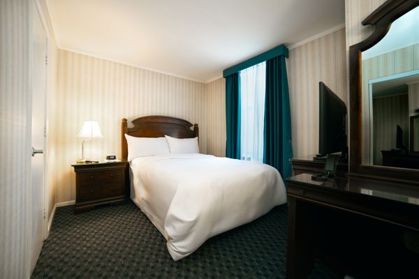 Hotel Stanford by null