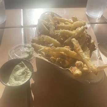 Gina's Pizza - Italian Near Me - Laguna Beach, California Gina's Pizza - Italian Near Me - Laguna Beach, California