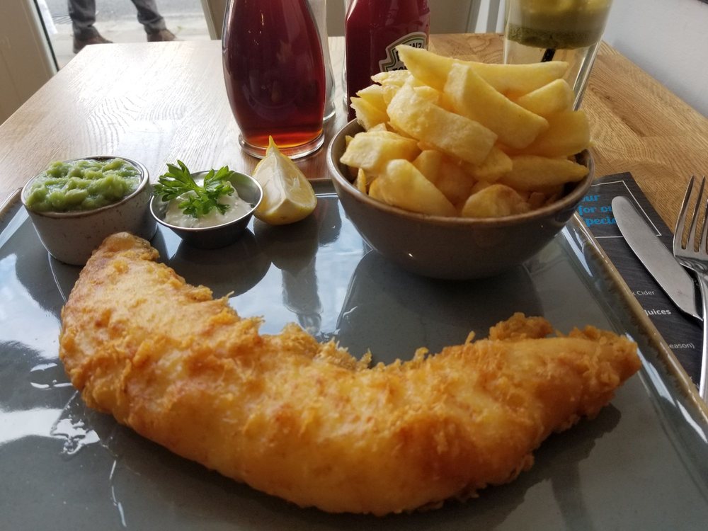 PIER 1 FISH AND CHIPS Updated July 2024 17 Photos & 16 Reviews 11
