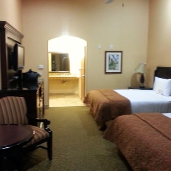 Ayres Hotel - Our room - Hotels Near Me - Redlands, California Ayres Hotel - Our room - Hotels Near Me - Redlands, California