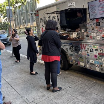 Dos Jefes - Outside. Bishop Street - Tacos Near Me