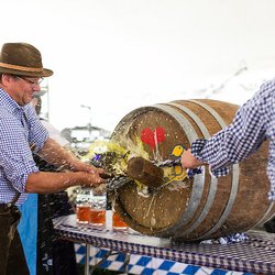 Lovettsville Oktoberfest - Ceremonial tapping of the keg!
