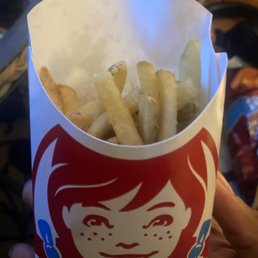 Avoid this Wendy's. I ordered a large combo and these are my fries. I got ripped off. Go to Five guys or Chick-fil-A. Avoid this Wendy's. I ordered a large combo and these are my fries. I got ripped off. Go to Five guys or Chick-fil-A.