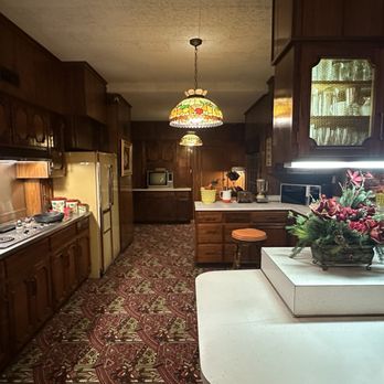 Graceland Mansion - The kitchen - Museums Near Me - Memphis, Tennessee