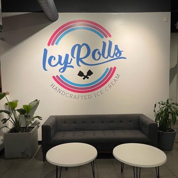 IcyRolls - Nice background for pictures or selfie! - Ice Cream & Frozen Yogurt Near Me - San Marcos, Texas