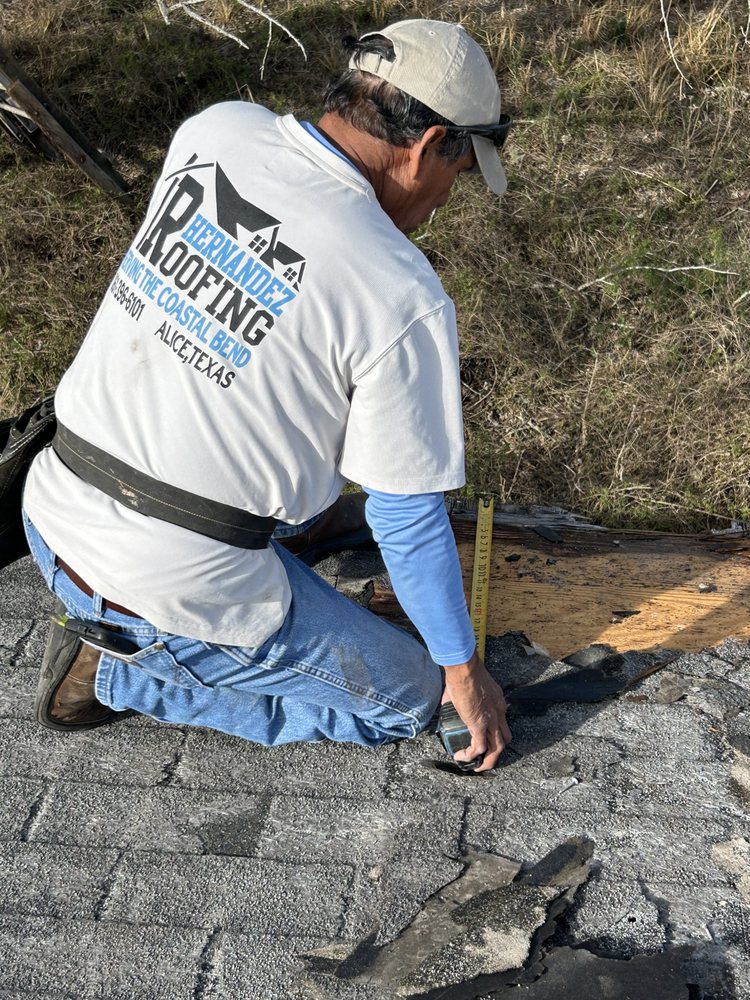 Slide of Hernandez roofing