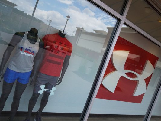 Under Armour Factory House - Twin Cities Premium Outlets by null