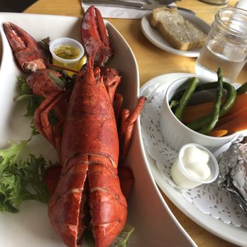 Bell Buoy - a lobster on a plate with a side of vegetables - Canadian (New) Near Me - Baddeck, Nova Scotia