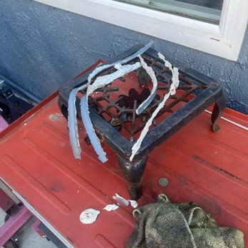 Energy Core Construction - Silicone that when I complained it leaked they came scraped it off and reapplied silicone - Roofing Near Me - Escondido, California