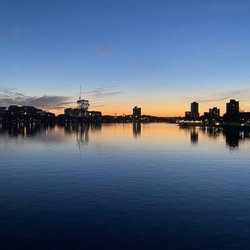 The Harvard Bridge - Amazing sunset on the Harvard Bridge