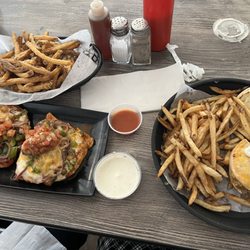 Big D's Newton Grill