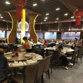 Congee Queen - Inside the restaurant - Chinese Near Me - Markham, Ontario